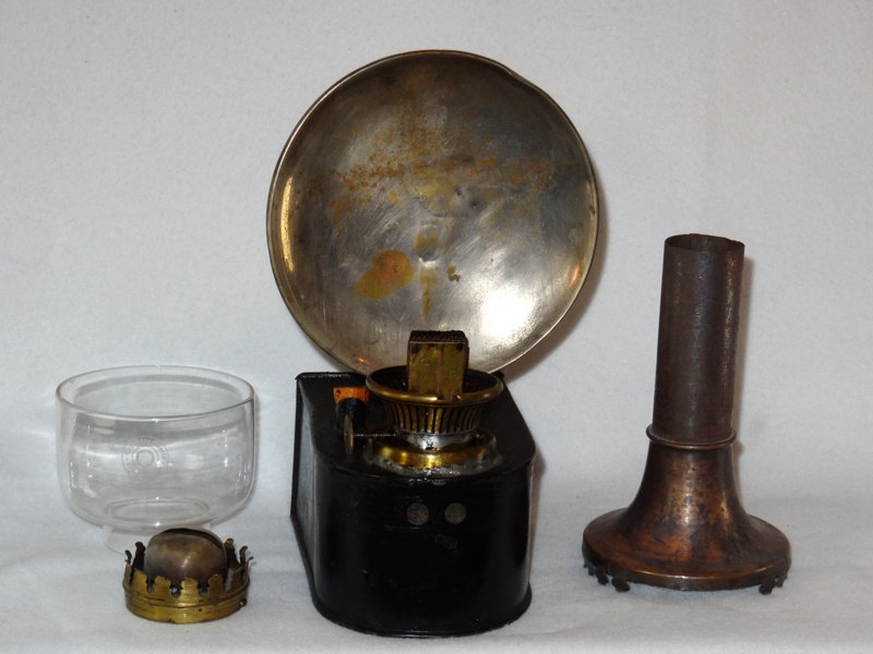 Oberles Petroleum-Backofenlampe: Die Lampe in Einzelteilen